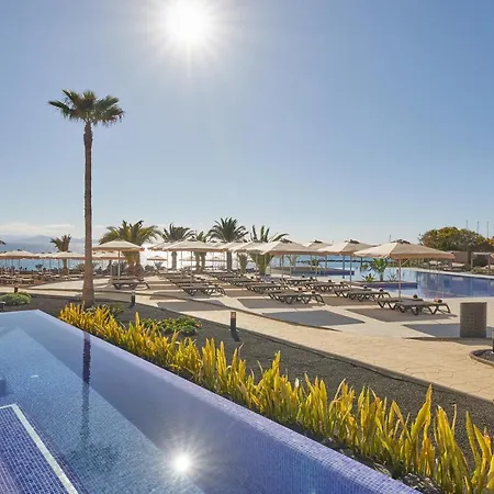 Dreams Lanzarote Playa Dorada & פלאיה בלנקה
