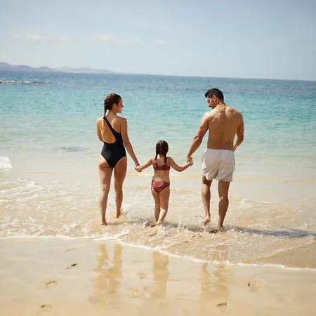 מלון Dreams Lanzarote Playa Dorada & 5*
