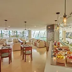 מלון Dreams Lanzarote Playa Dorada &