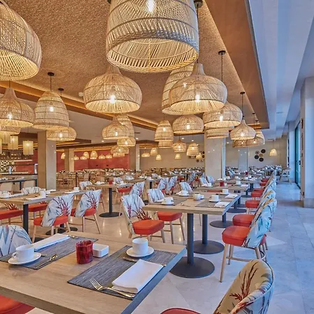 Grand Hyatt Lanzarote Playa Dorada מלון